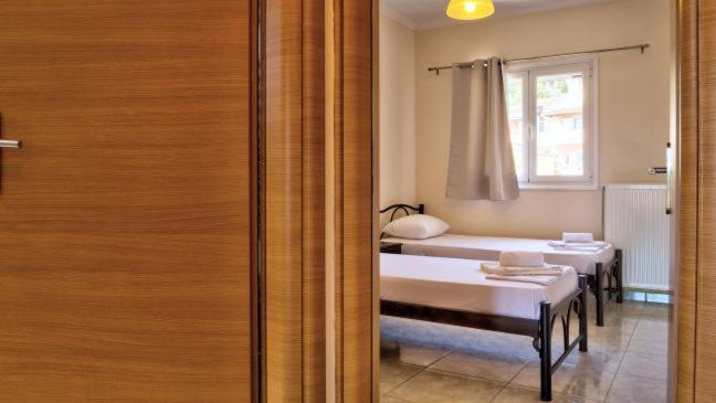 Spiridoula'S Apartments Corfu Perama  Exterior photo